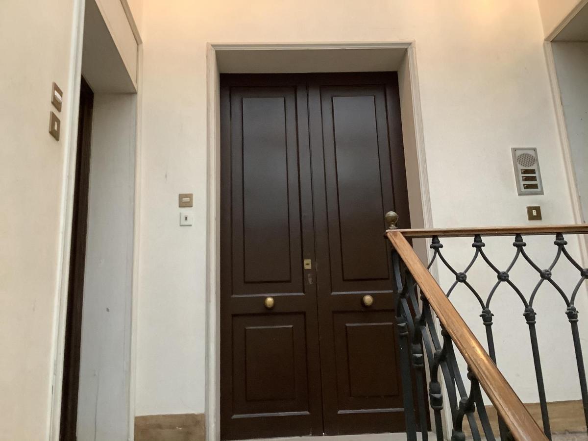 Super Central 1 Bedroom Apartment Венеция Экстерьер фото