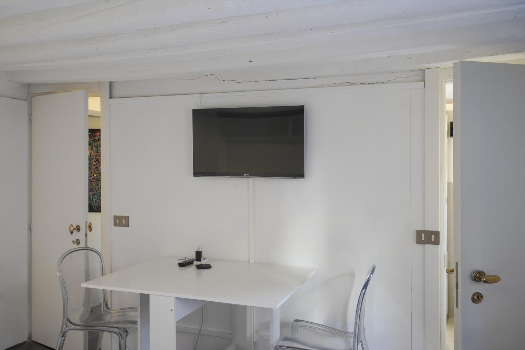 Super Central 1 Bedroom Apartment Венеция Экстерьер фото