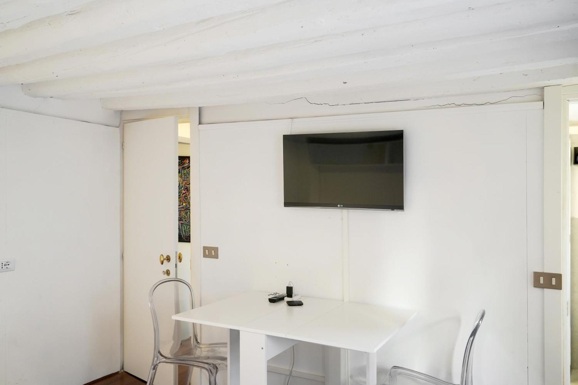 Super Central 1 Bedroom Apartment Венеция Экстерьер фото